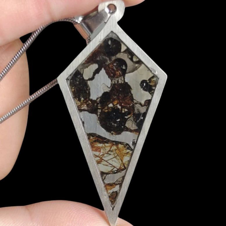 Brenham pallasite Meteorite Pendant necklace, Olive Meteorite Specimen Collect - TB172